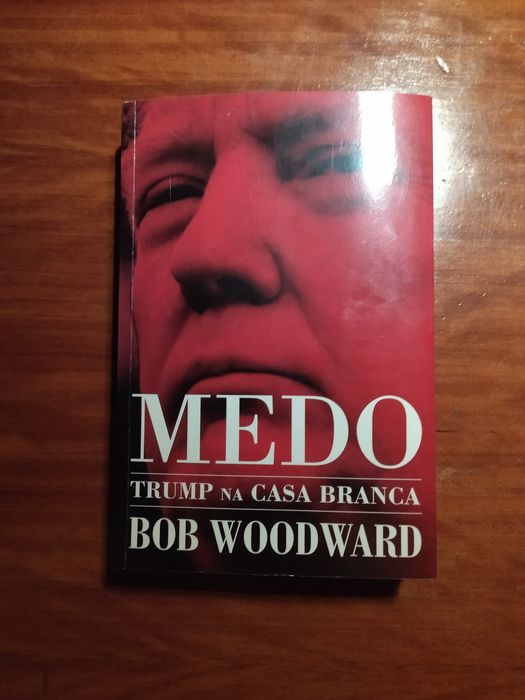 Livro "Medo: Trump na Casa Branca" de Bob Woodward