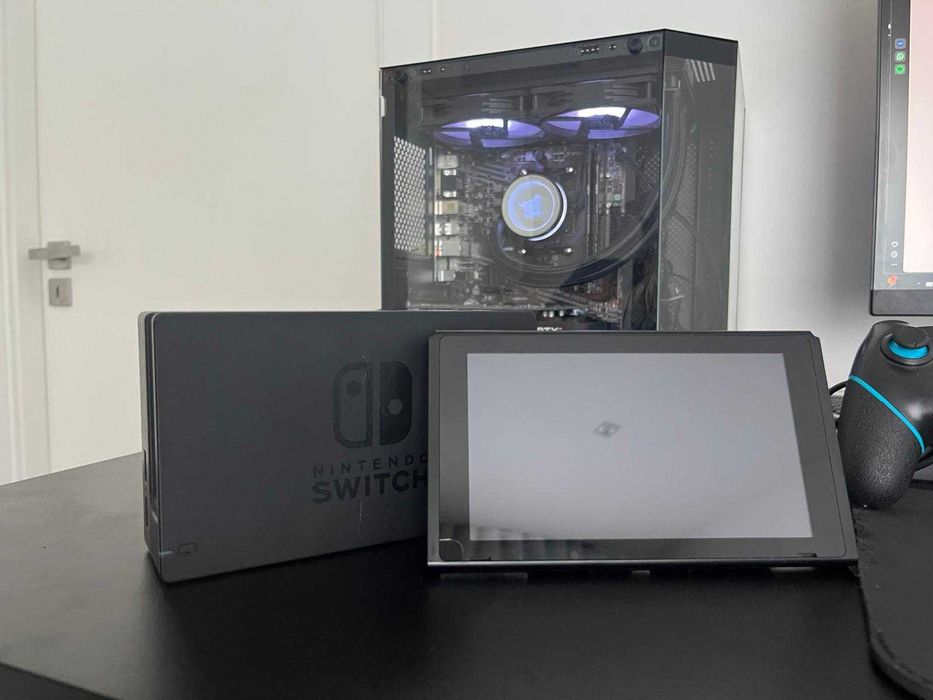 Nintendo Switch + Comando Battletron (Novo) + 4 Jogos