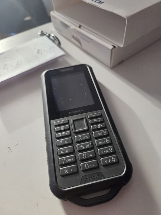 Pancerny telefon Nokia 800 tough