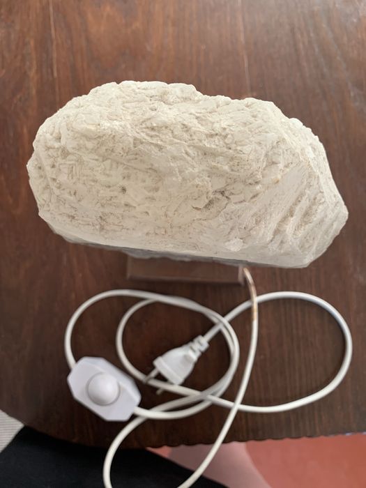 Соляна лампа електрична