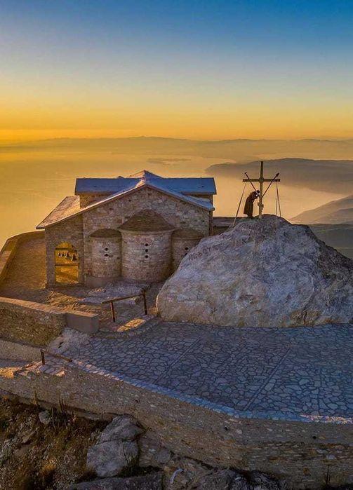 Паломництво на святу Гору Афон та іншими святинями Греції і Європи