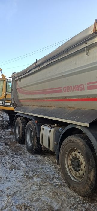 Żwir piasek Ziemia czarnoziem oddam załadunek  czteroośka