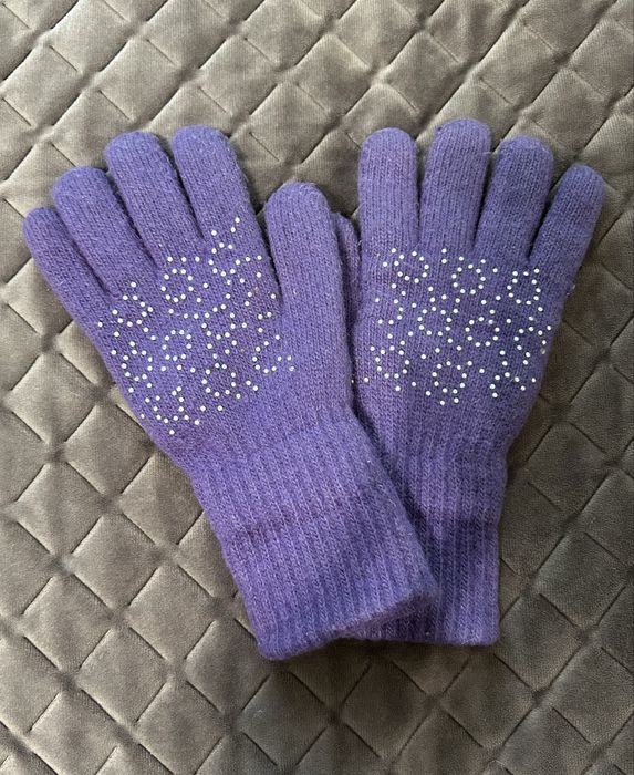 Недорого продам зимние перчатки