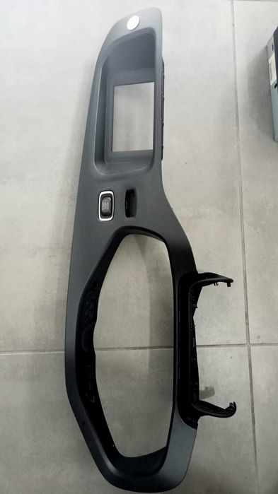 Aro do Quadrante com Comutador de Arranque Start/ Stop Volvo V40 2014 em Stock