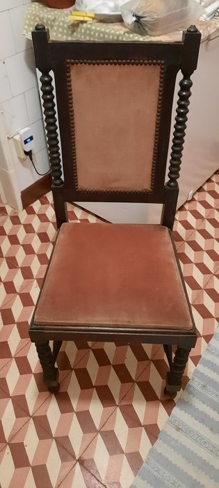 Cadeiras restauradas