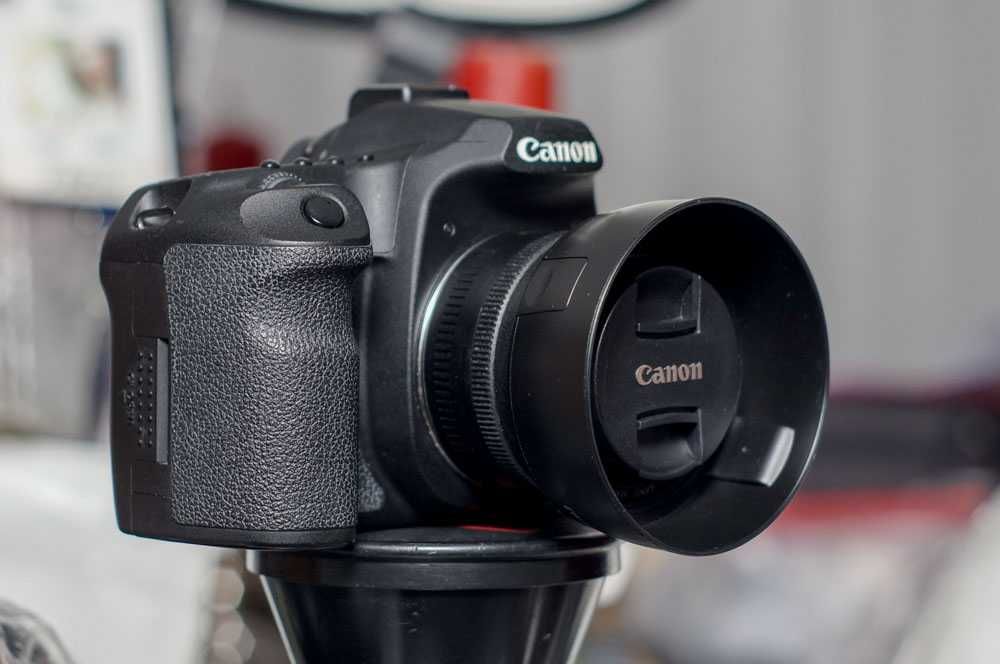 Canon 50D  c/ Canon EF 35 mm f/2 +Flash Canon