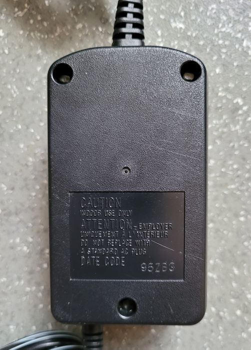 Блок питания 13.5V. 1A. Canon K30081