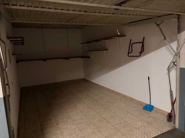 Garagem em Box para arrendamento - Lagos