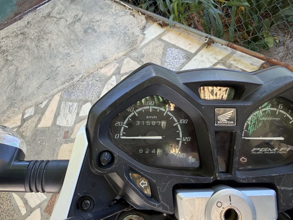Cb 125 f , excelente