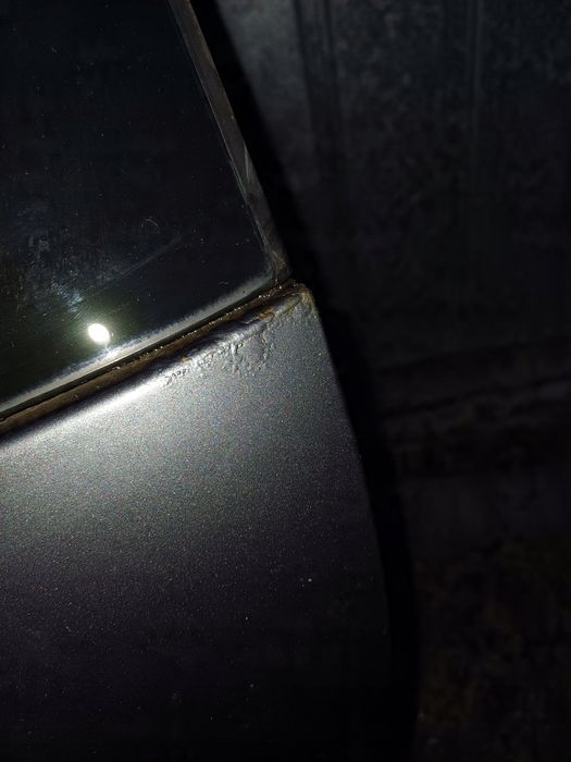 Mercedes W211 Klapa bagażnika tył Kombi 368 Szyba