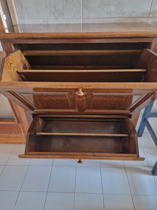 Sapateira madeira  duas gavetas