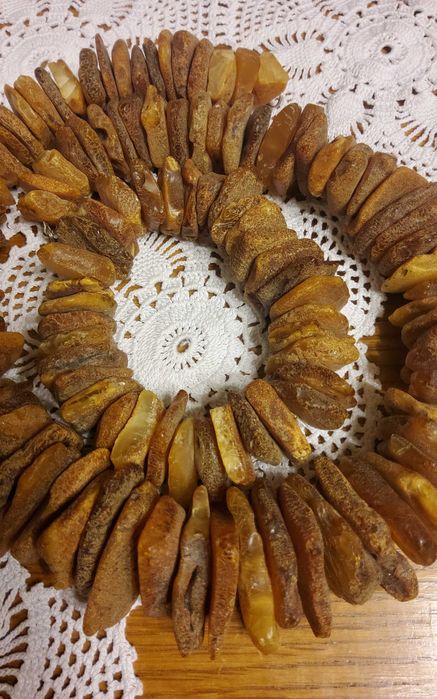 Duże korale  i bransoletka z bursztynu surowego