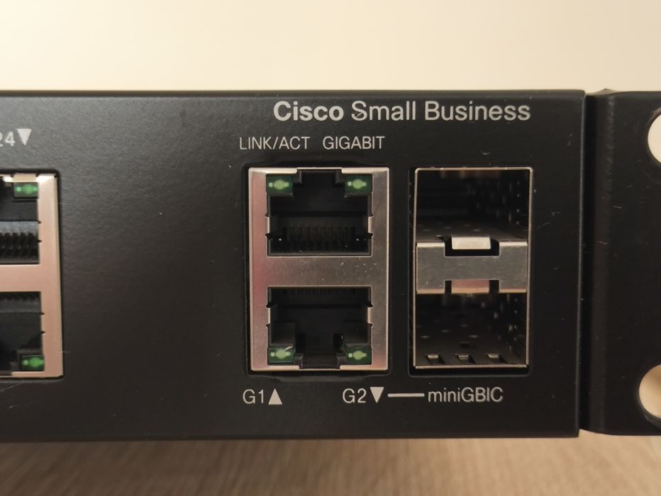 Switch, przełącznik zarządzalny Cisco SF200-24