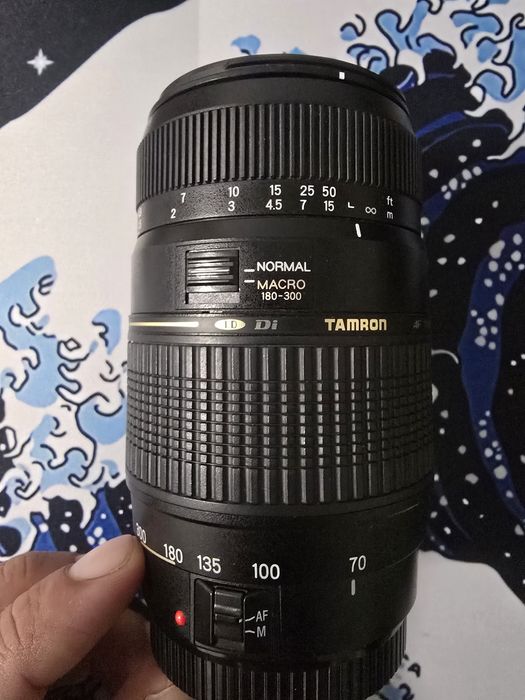 Lente Tamron AF 70–300mm f/4–5.6 Di LD Macro 1:2