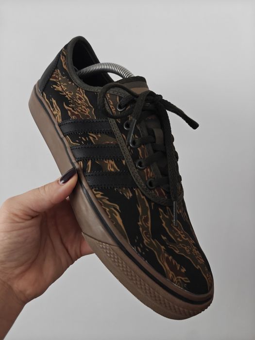 Adidas adidasy sneakersy sportowe męskie trampki 44/28 cm