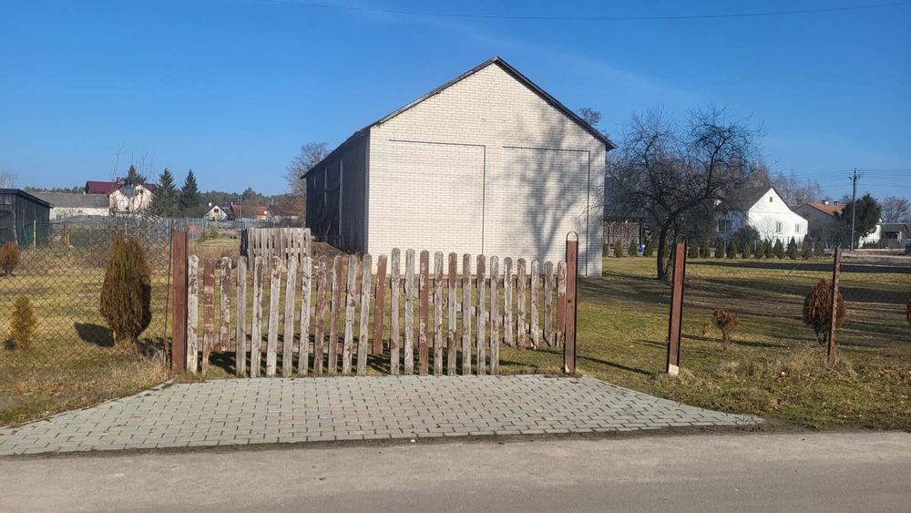 Sprzedam działkę z budynkiem gospodarczm typu stodoła - Widok 4