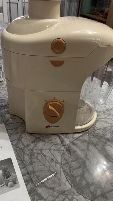 Соковижималка, Binatone JE-800CP