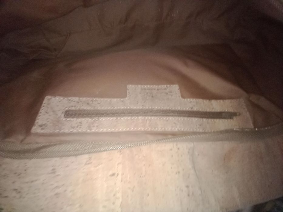 Mala com bolsa cortiça novas