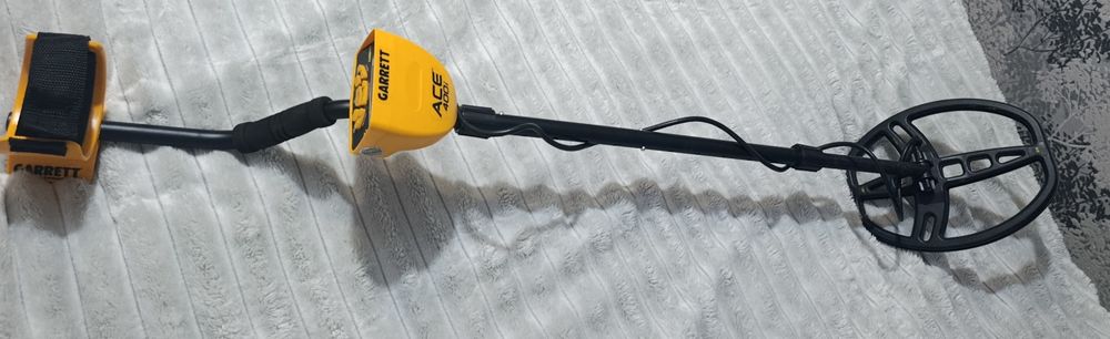 Продам металошукач Garrett ACE 400i