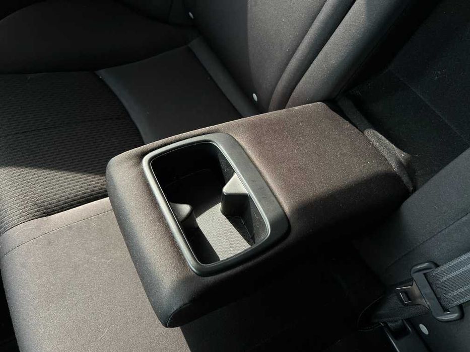 Mazda 6     2012