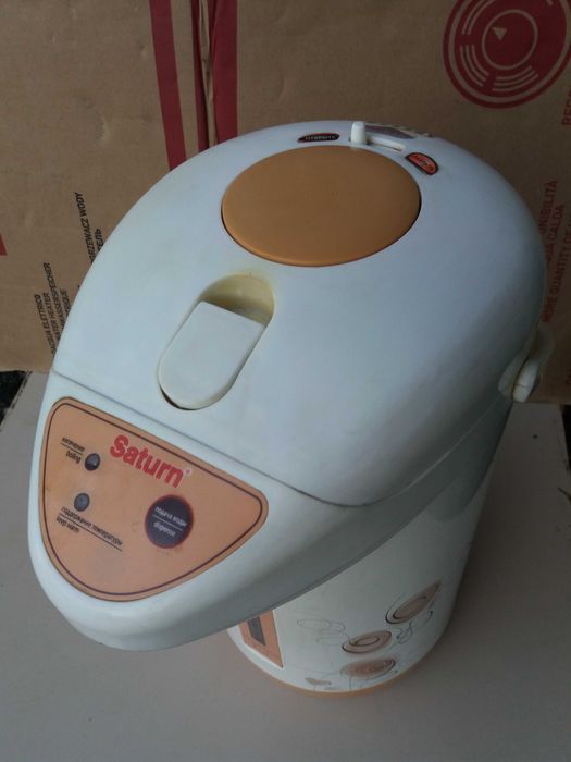 Продаётся электротермос б/У.