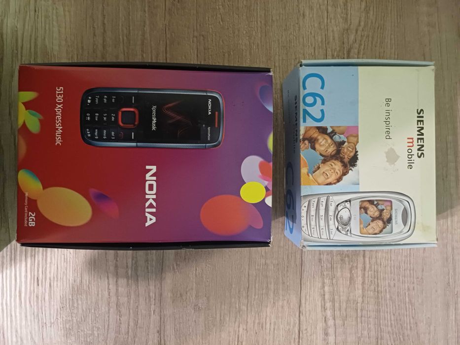 Продам телефоны.
