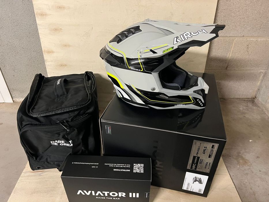 Airoh Twist 3, Aviator 3 , Aviator Ace 2, Commander 2