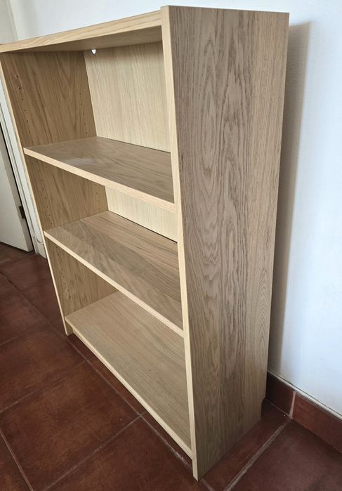 Estante IKEA BILLY – efeito carvalho (quase nova)