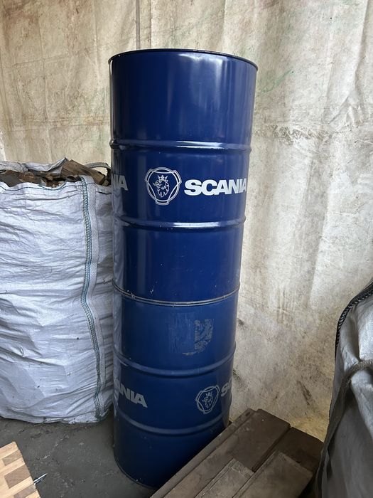 Beczka 209l po oleju SCANIA