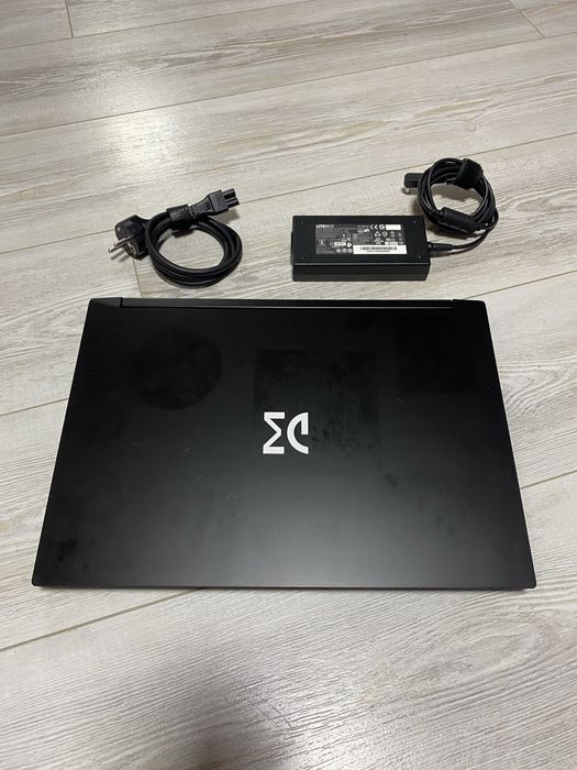 Ігровий ноутбук Dream Machines NH55DЕ