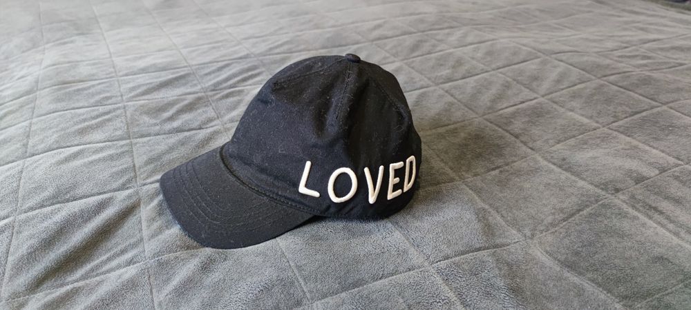 Продам бейсболку GUCCI LOVED оригинал
