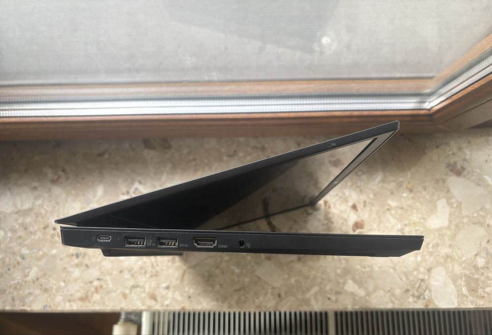 Ноутбук Lenovo Thinkpad e15 gen1 i5-10210u 8gb ram 256gb m2 15.6” FHD