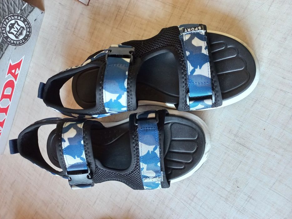 Босоніжки підліткові