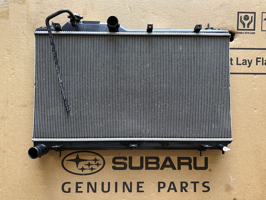 Радіатор Subaru Outback Legacy b16 2.4 2020 2021 2022 2023 45111AN01A