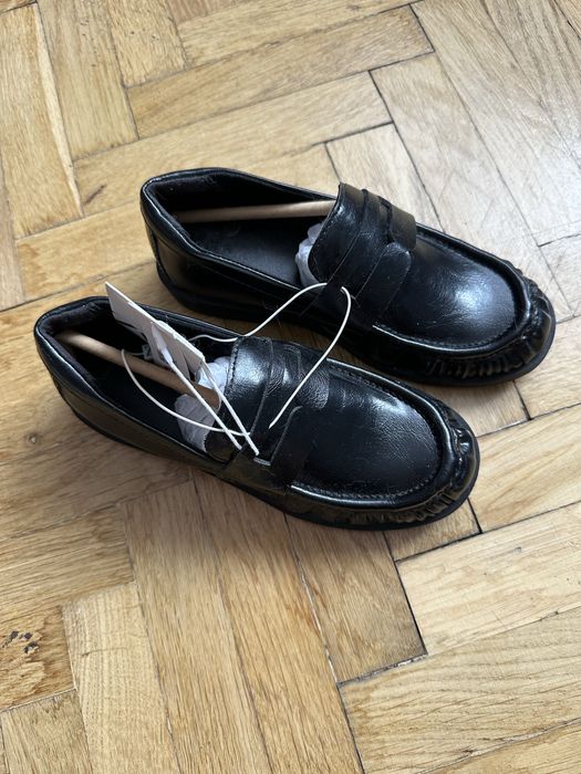 Нові лофери Zara, 31 розмір