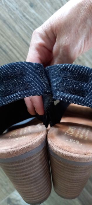 Sandały na słupku toms rozmiar 38 wkładka 24cm