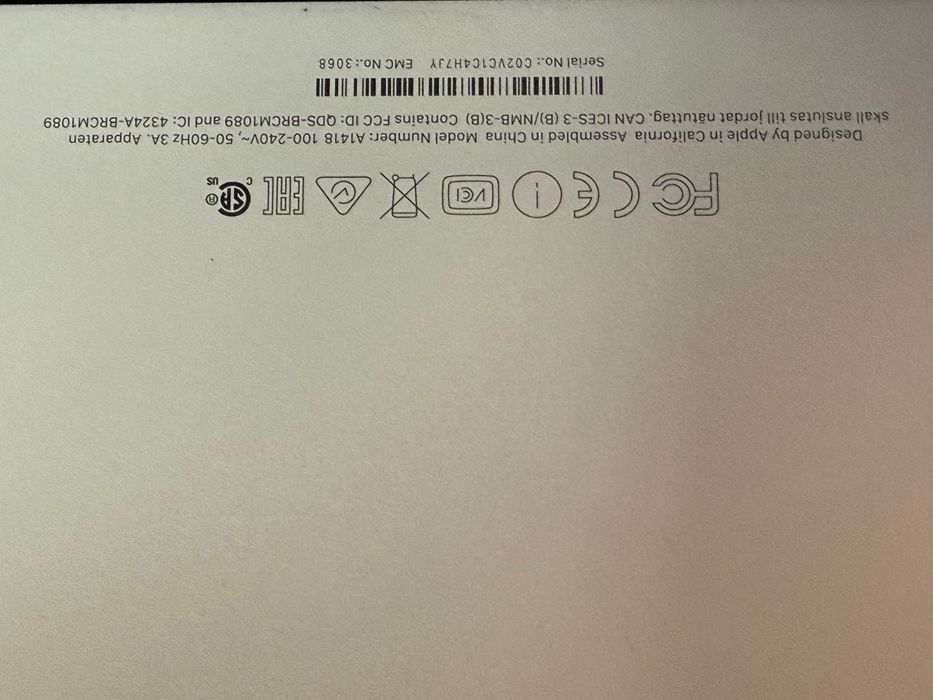 Apple iMac 21,5" / i5 2.3 GHz / 32 gb / ssd 512 / Intel Iris Plus 640