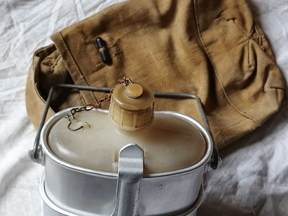 Котелок ВДВ с пластиковой(редкой) флягой в родном чехле 79-80г.в