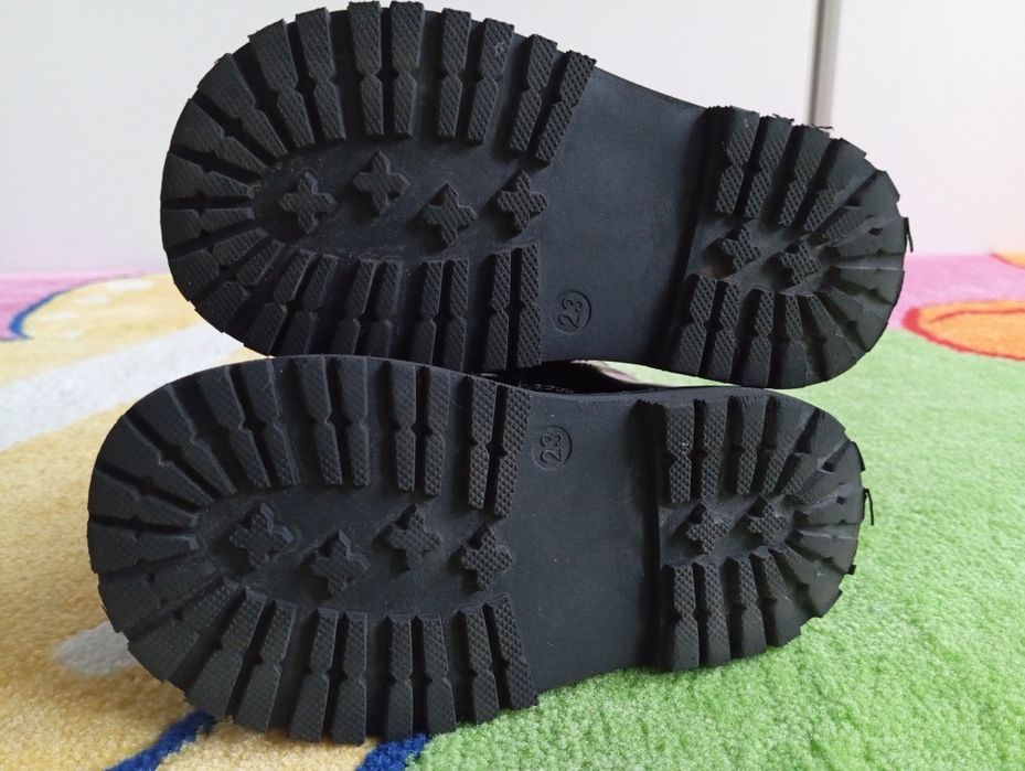 Botki lakierkowe czarne