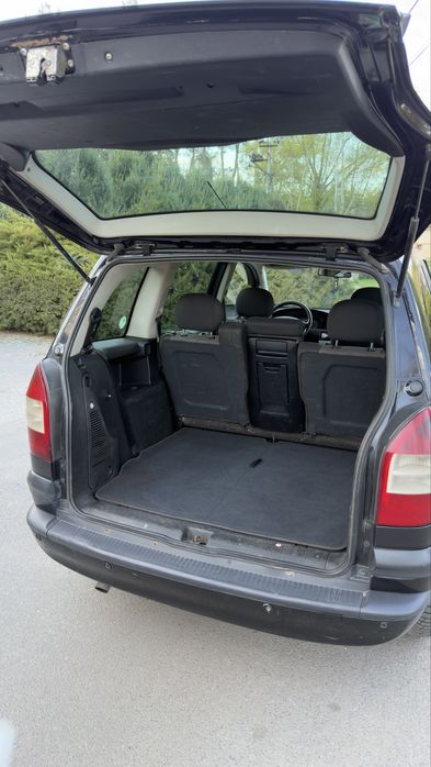 Opel Zafira 2.2 Турбодизель
