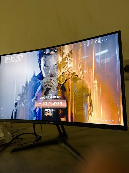 Pandora Box 3000 games + 23 inch Curve Monitor