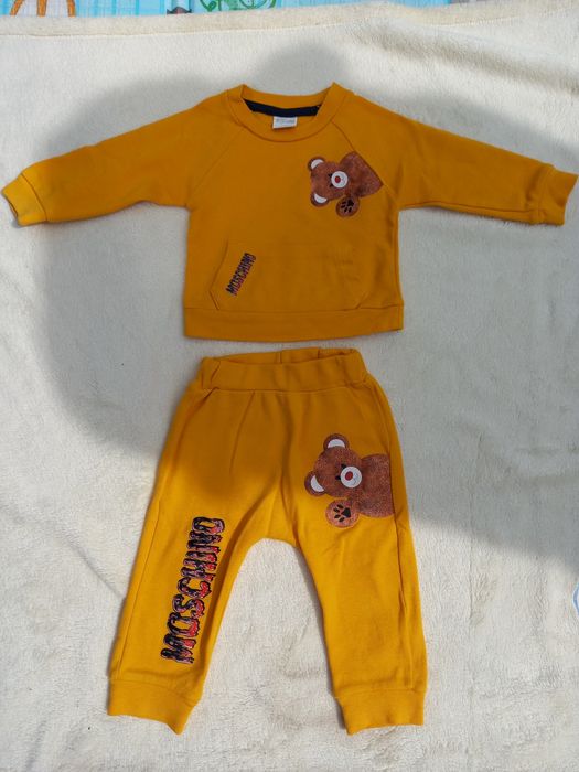 Костюм унісекс на 9 місяців