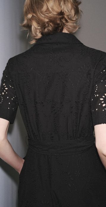 Sukienka midi Zara czarna