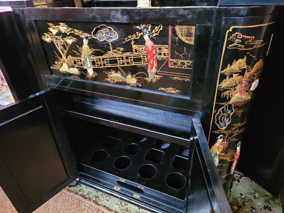 Fantástico móvel bar Oriental - óptimo estado