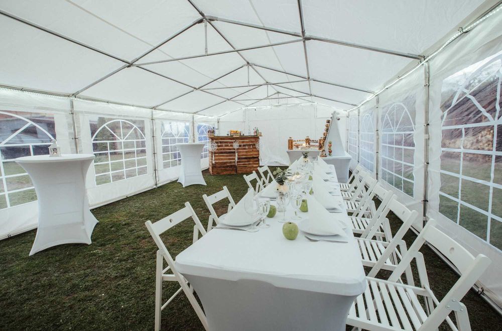 Wynajem Namiotów Imprezowych z wyposażeniem