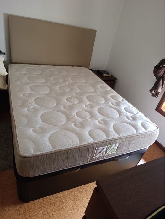 Conjunto de cama, comoda e cabeceira