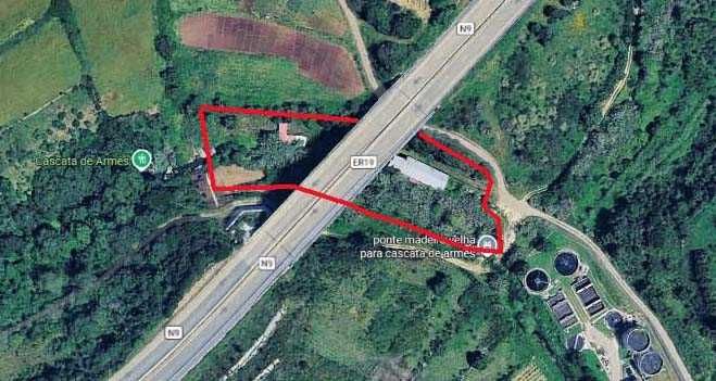 Terreno com 1.800 m² e construção para recuperar – Terrugem, Sintra