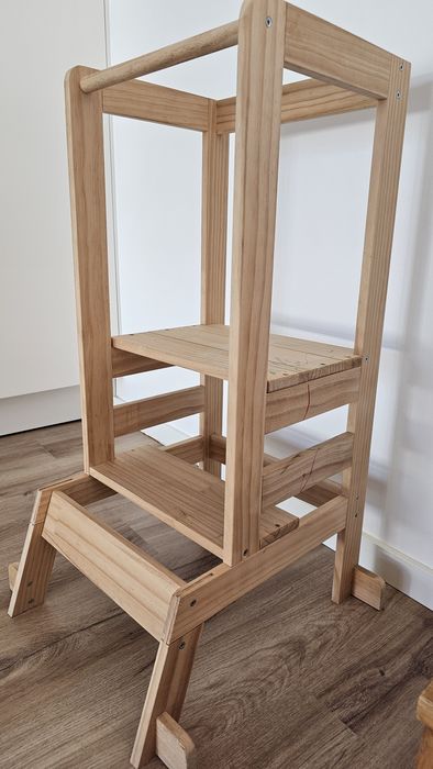 Banco Observatório Montessori em Pinho