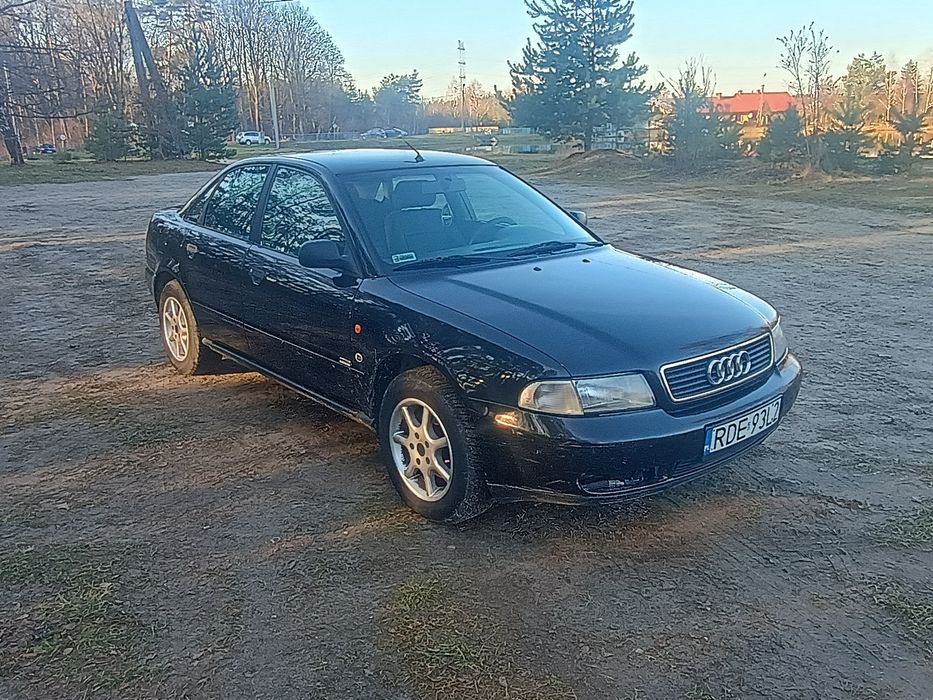 Audi A4 B5 ocynk 1.8 LPG zimówki alufelgi hak