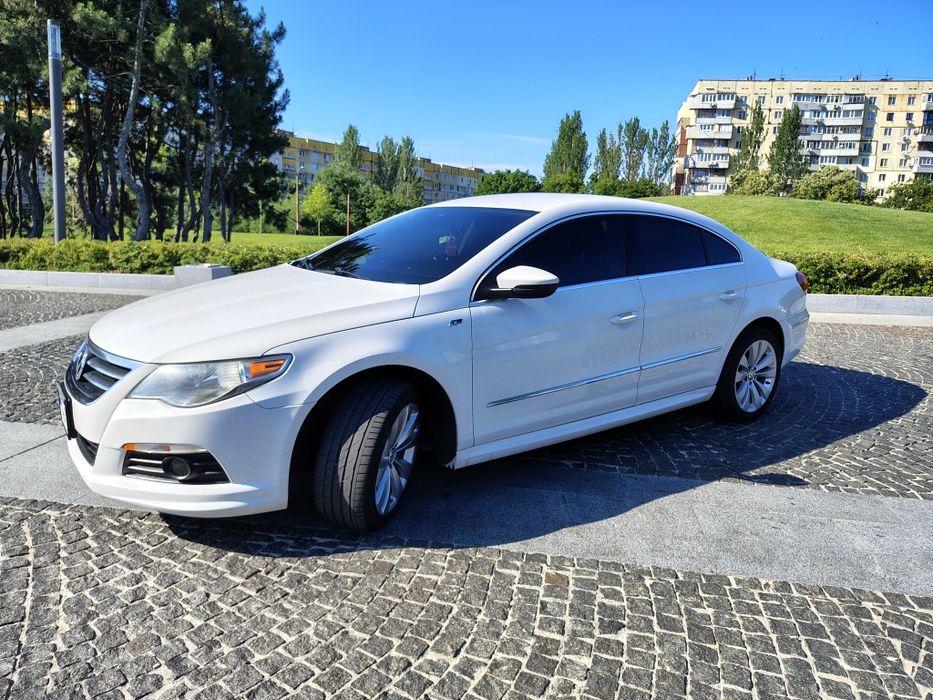 Продам Volkswagen Passat CC R-line 2011
